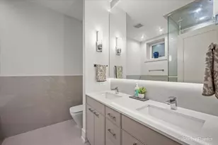 1334 W Walton St, Chicago, IL 60642 - Photo 16