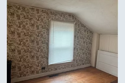 714 S Walnut Avenue, Freeport, IL 61032 - Photo 12