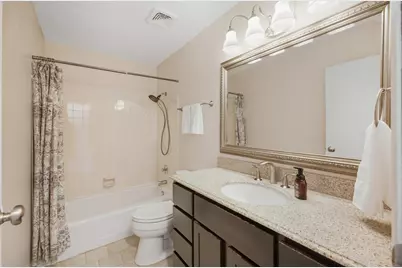 10 Canterbury Court, Streamwood, IL 60107 - Photo 18