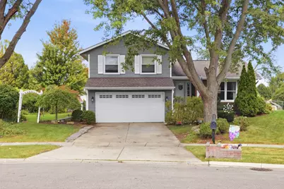 10 Canterbury Court, Streamwood, IL 60107 - Photo 2