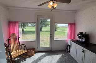 6151 Cunniff Rd, Tampico, IL 61283 - Photo 14