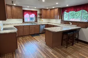 6151 Cunniff Rd, Tampico, IL 61283 - Photo 8