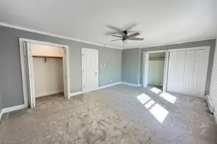 515 Eichler Dr, West Dundee, IL 60118 - Photo 2
