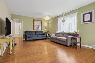 1115 Hovey Ave, Normal, IL 61761 - Photo 4