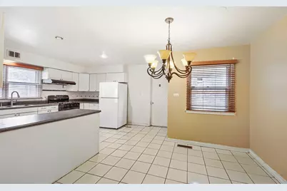918 S Owen Street, Mount Prospect, IL 60056 - Photo 8