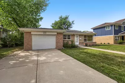 918 S Owen Street, Mount Prospect, IL 60056 - Photo 2