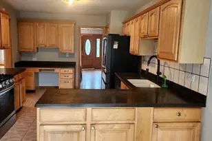 12 Mill Pond Dr, Glendale Heights, IL 60139 - Photo 12