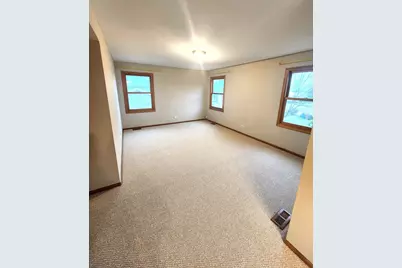 12 Mill Pond Drive, Glendale Heights, IL 60139 - Photo 16