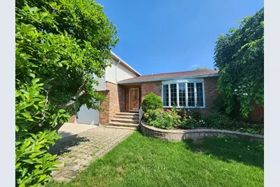 12 Mill Pond Drive, Glendale Heights, IL 60139 - Photo 2