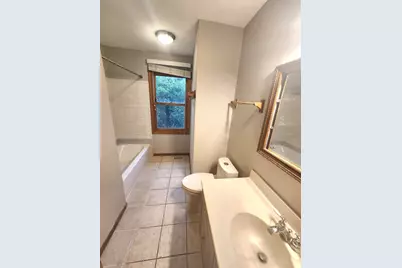 12 Mill Pond Drive, Glendale Heights, IL 60139 - Photo 24