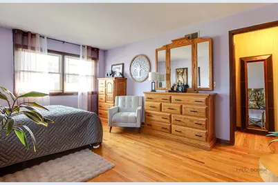 2042 S Goebbert Road, Arlington Heights, IL 60005 - Photo 22