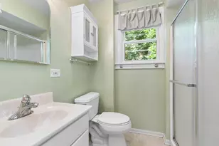 150 E 2nd Ave, New Lenox, IL 60451 - Photo 14