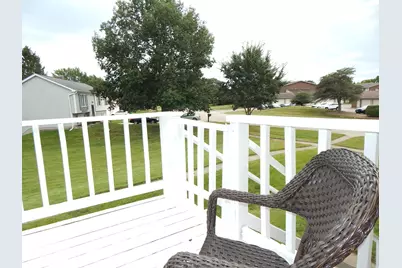 902 Garden Circle, Streamwood, IL 60107 - Photo 20