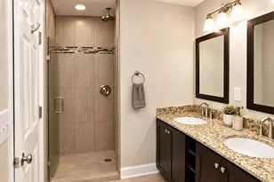 1120 W Grand Ave, Chicago, IL 60642 - Photo 40