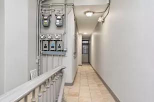 1120 W Grand Ave, Chicago, IL 60642 - Photo 46