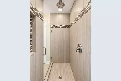 1120 W Grand Avenue #2, Chicago, IL 60642 - Photo 44