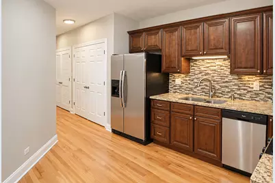 1120 W Grand Avenue #2, Chicago, IL 60642 - Photo 24