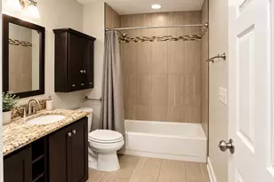 1120 W Grand Ave, Chicago, IL 60642 - Photo 42