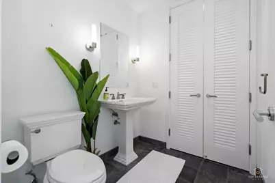 401 N Wabash Avenue #68B, Chicago, IL 60611 - Photo 10