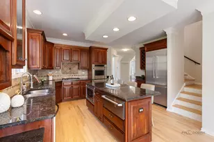 818 W Lukas Ave, Palatine, IL 60067 - Photo 12