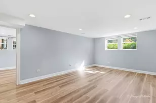 4558 N Kostner Ave, Chicago, IL 60630 - Photo 4
