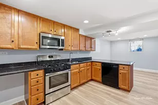4558 N Kostner Ave, Chicago, IL 60630 - Photo 6