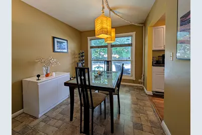 910 E Cherry Lane, Arlington Heights, IL 60004 - Photo 4