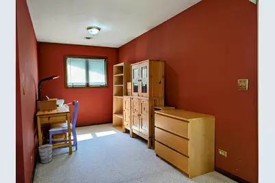 910 E Cherry Lane, Arlington Heights, IL 60004 - Photo 16