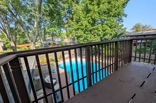 910 E Cherry Ln, Arlington Heights, IL 60004 - Photo 14