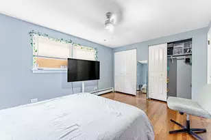 6935 W 64th Pl, Chicago, IL 60638 - Photo 8