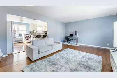 6935 W 64th Place #2A, Chicago, IL 60638 - Photo 2