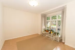 2157 N Lake Shore Cir, Arlington Heights, IL 60004 - Photo 10