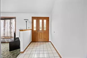 8515 Leclaire Ave, Burbank, IL 60459 - Photo 2