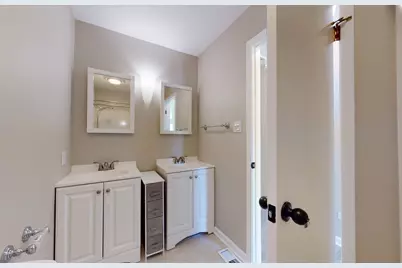 115 Princeton Street, Hoffman Estates, IL 60169 - Photo 4