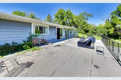 24072 W Hawthorne Lane, Antioch, IL 60002 - Photo 54