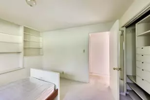 24072 W Hawthorne Ln, Antioch, IL 60002 - Photo 34