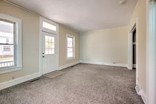 310 N Mclean St, Bloomington, IL 61701 - Photo 8