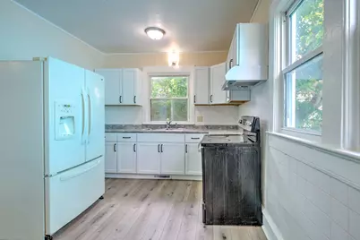 310 N McLean Street, Bloomington, IL 61701 - Photo 16