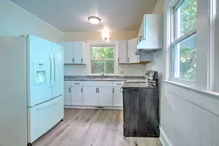 310 N Mclean St, Bloomington, IL 61701 - Photo 16
