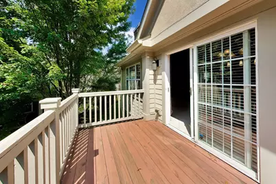 577 Harvey Lake Drive, Vernon Hills, IL 60061 - Photo 22