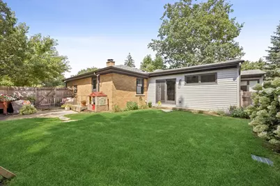 17 Golf Avenue, Clarendon Hills, IL 60514 - Photo 24