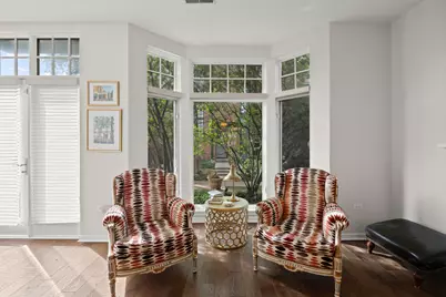 [Address not provided], Oak Park, IL 60301 - Photo 6