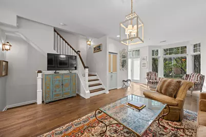 [Address not provided], Oak Park, IL 60301 - Photo 8