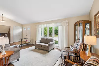 7730 Arcadia Street, Morton Grove, IL 60053 - Photo 4