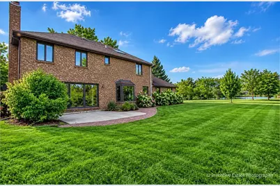 6201 Sleepy Hollow Lane, Lisle, IL 60532 - Photo 14