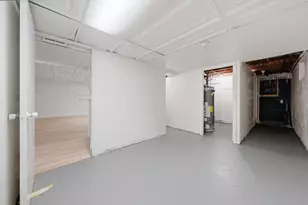445 8th St, Chicago Heights, IL 60411 - Photo 16