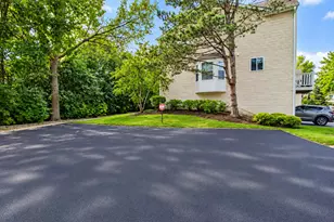 935 S Darla Ct, Waukegan, IL 60085 - Photo 38