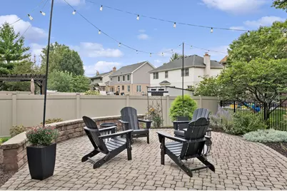 8122 Hampton Drive, Woodridge, IL 60517 - Photo 22