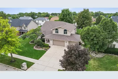 8122 Hampton Drive, Woodridge, IL 60517 - Photo 24
