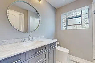 124 E Monterey Ave, Schaumburg, IL 60193 - Photo 14